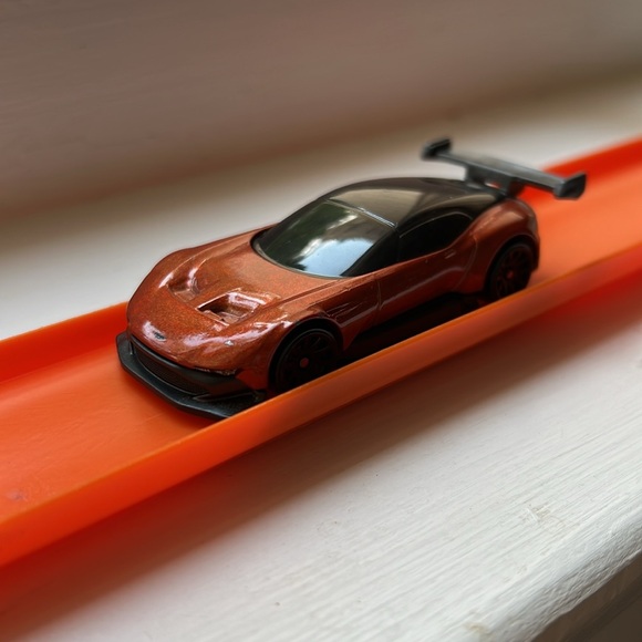 Hot Wheels! (tracks not included) - Picture 7 of 8